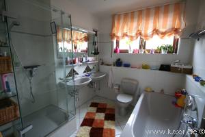Expose mit Bildern H�user aus Wiesbaden - Immobilienmakler Luxor Liegenschaften