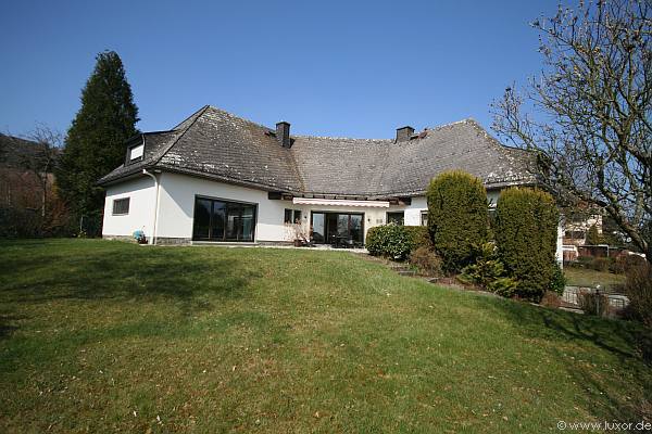 Wiesbaden Einfamilienhaus von LUXOR in Wiesbaden Immobilien-Makler