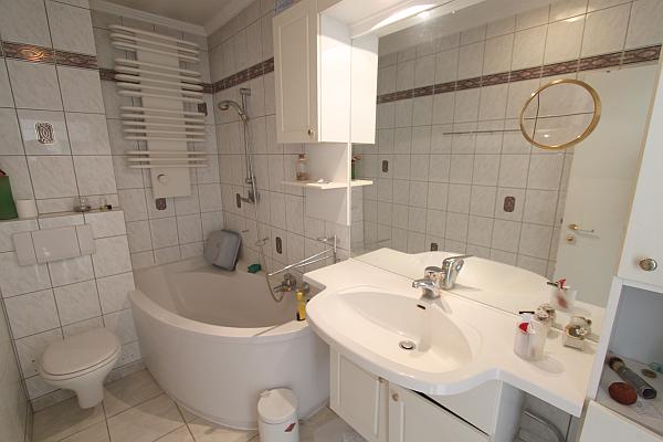 Wiesbadener Villengebiete - LUXOR Immobilien verkaufen Penthaus + Altbauetagen
